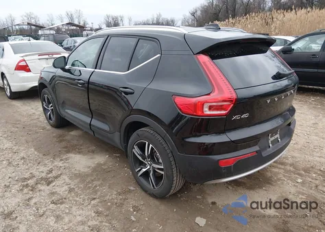 2025 Volvo Xc40 B5 Core Bright Theme из США, поврежденный, VIN YV4L12UJXS2586753